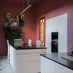 Les De L'opera 4*