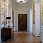 Les De L'opera 4*