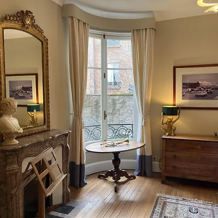 Les De L'opera Guest house