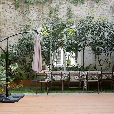 Guest house Les De L'opera *