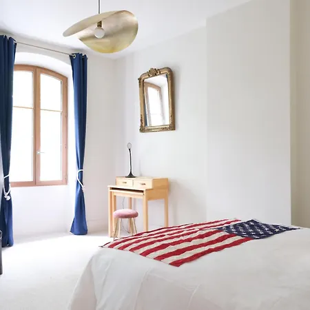 Les De L'opera Guest house
