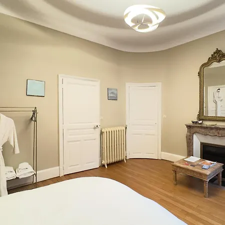 Les De L'opera Guest house *