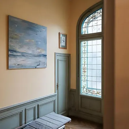 Les De L’opéra Pensión