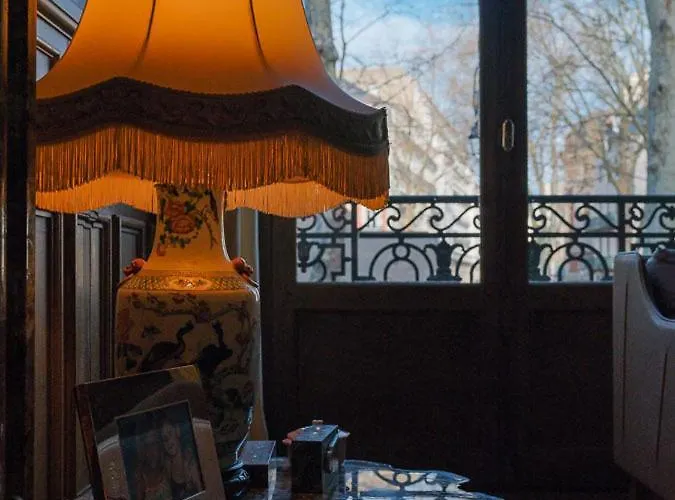 Konukevi Les De L'opera 4*