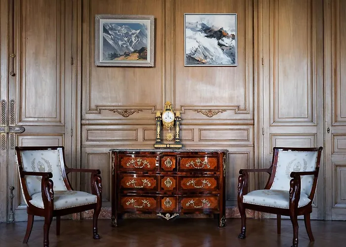 Les De L'opera Konukevi Vichy