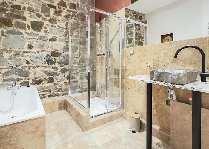 Les De L’opéra Pensión