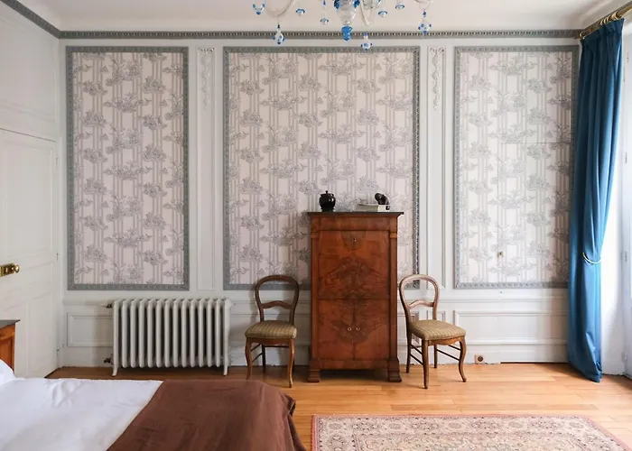 Les De L'opera Konukevi 4*